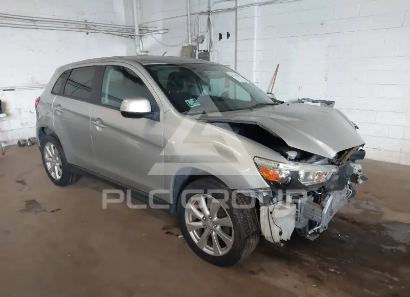 2015 Mitsubishi OUTLANDER фото