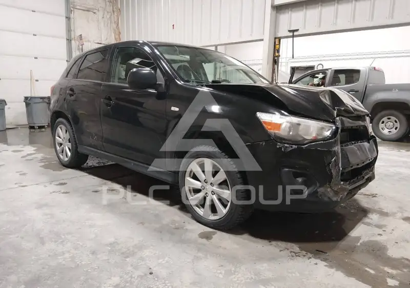 2015 Mitsubishi OUTLANDER фото