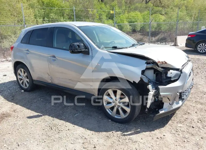 2015 Mitsubishi OUTLANDER фото