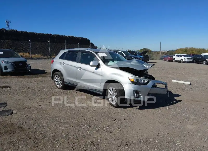 2015 Mitsubishi OUTLANDER фото