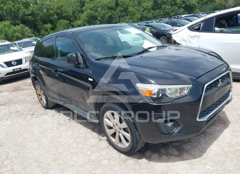 2015 Mitsubishi OUTLANDER photo