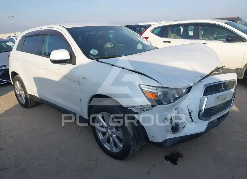2015 Mitsubishi OUTLANDER фото