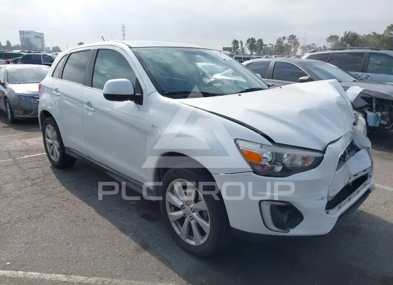 2015 Mitsubishi OUTLANDER фото