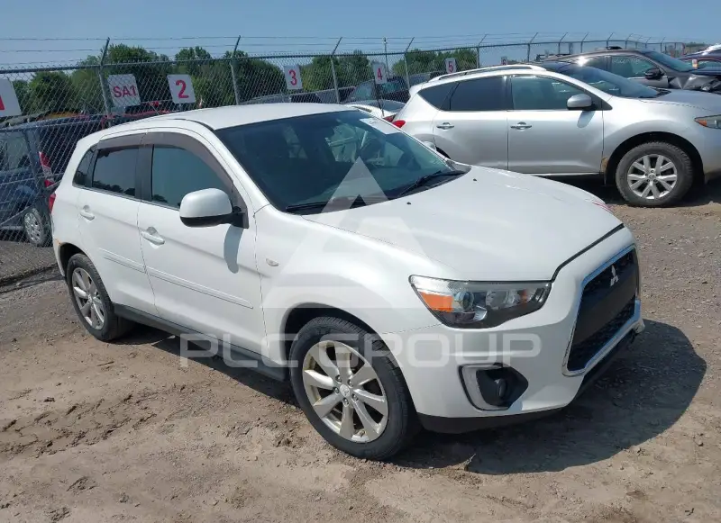 2015 Mitsubishi OUTLANDER фото