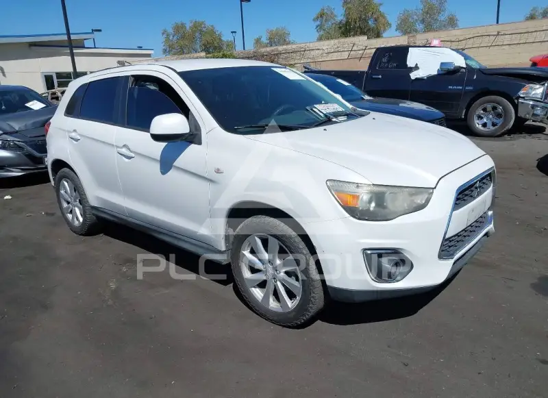 2015 Mitsubishi OUTLANDER фото