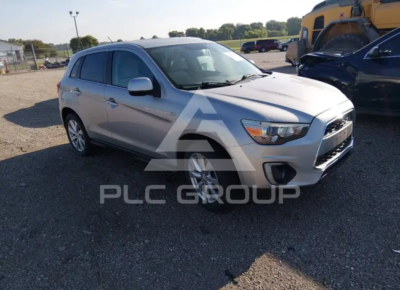 2015 Mitsubishi OUTLANDER фото