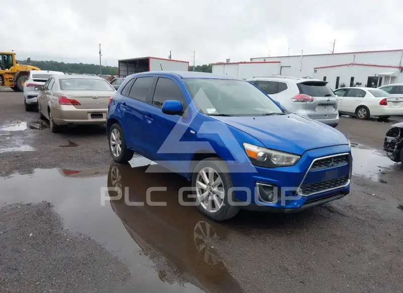 2015 Mitsubishi OUTLANDER photo