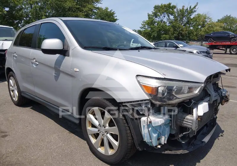 2015 Mitsubishi OUTLANDER фото