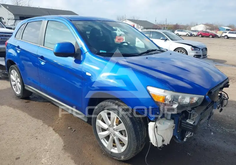 2015 Mitsubishi OUTLANDER фото