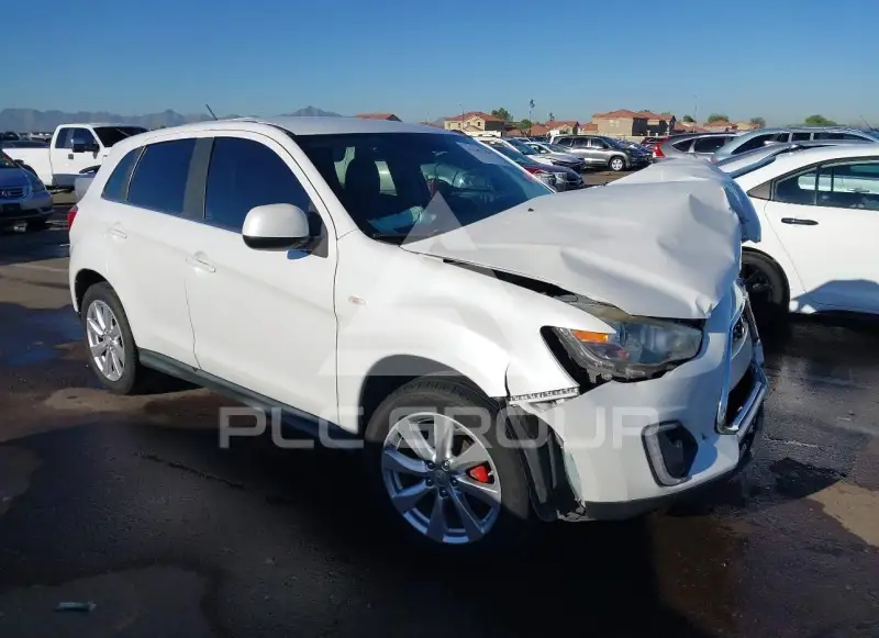 2015 Mitsubishi OUTLANDER фото