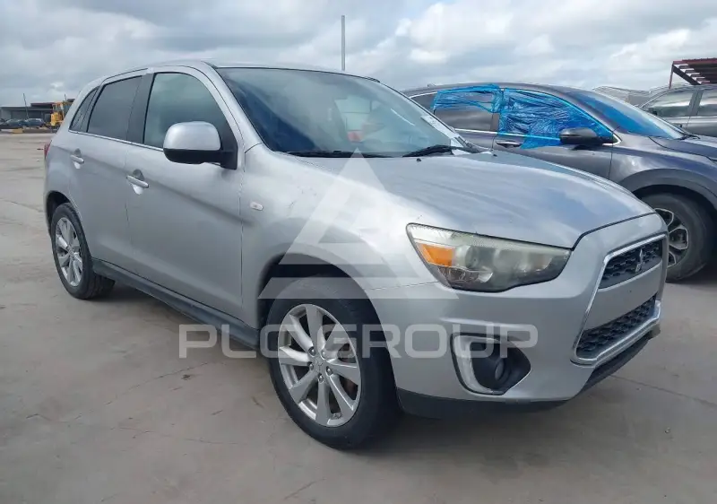 2015 Mitsubishi OUTLANDER фото