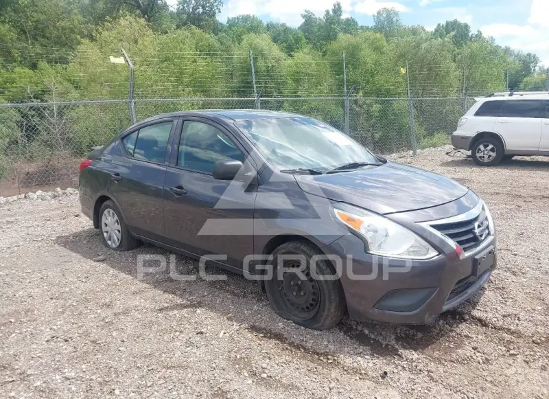 2015 Nissan VERSA фото