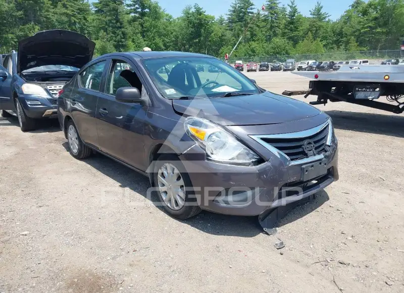 2015 Nissan VERSA фото
