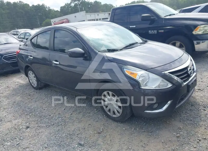 2015 Nissan VERSA фото