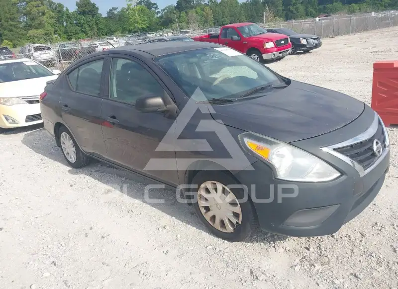 2015 Nissan VERSA фото