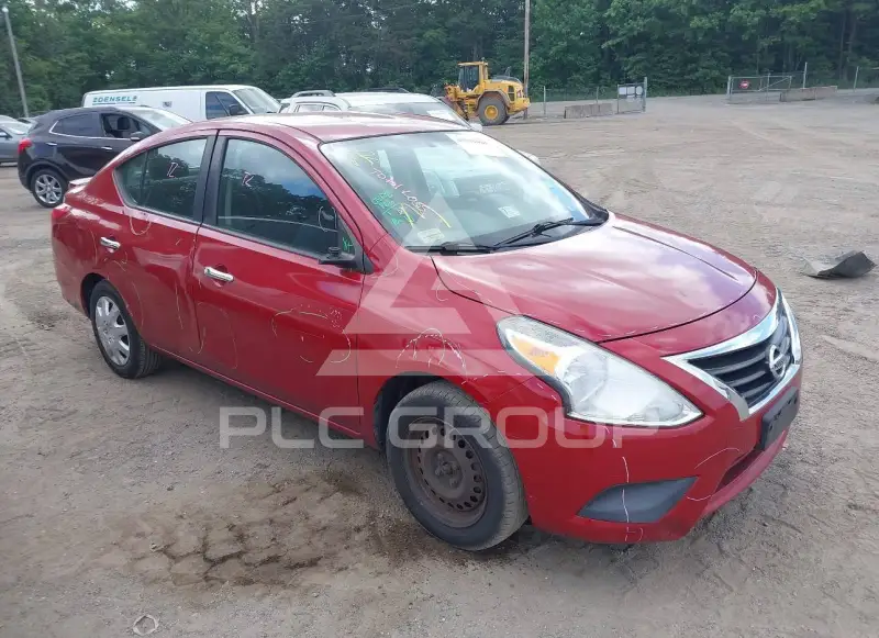 2015 Nissan VERSA фото