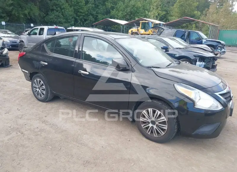 2015 Nissan VERSA фото