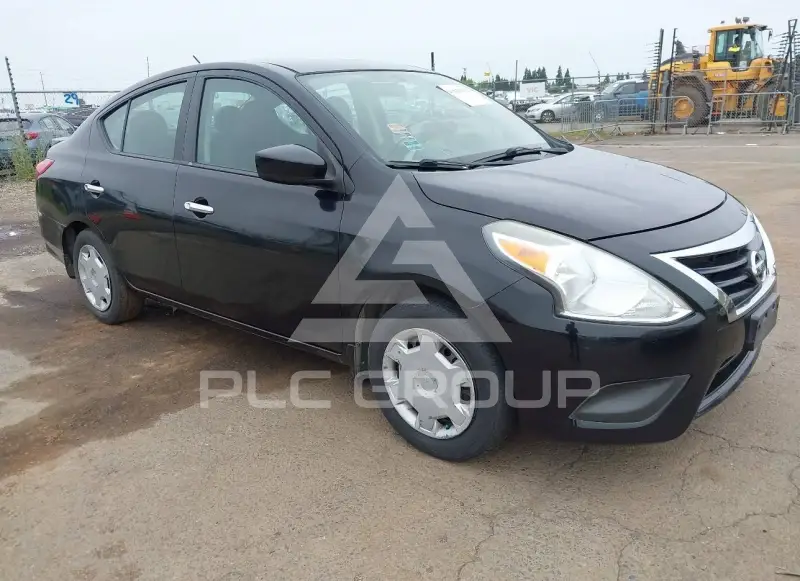 2015 Nissan VERSA фото