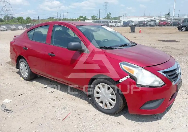 2015 Nissan VERSA photo