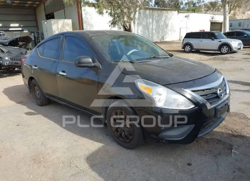 2015 Nissan VERSA фото