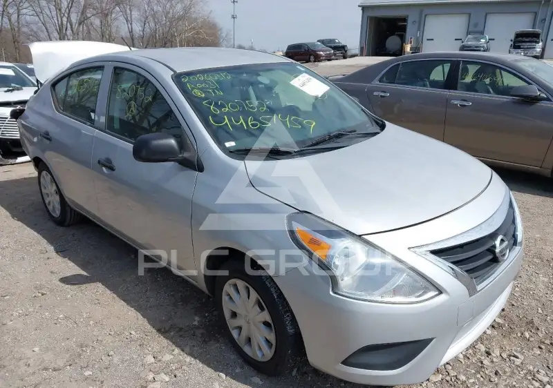 2015 Nissan VERSA фото