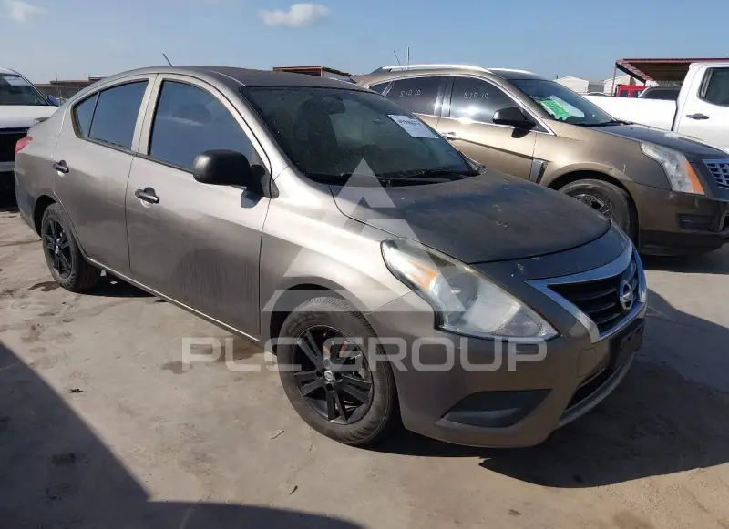 2015 Nissan VERSA photo