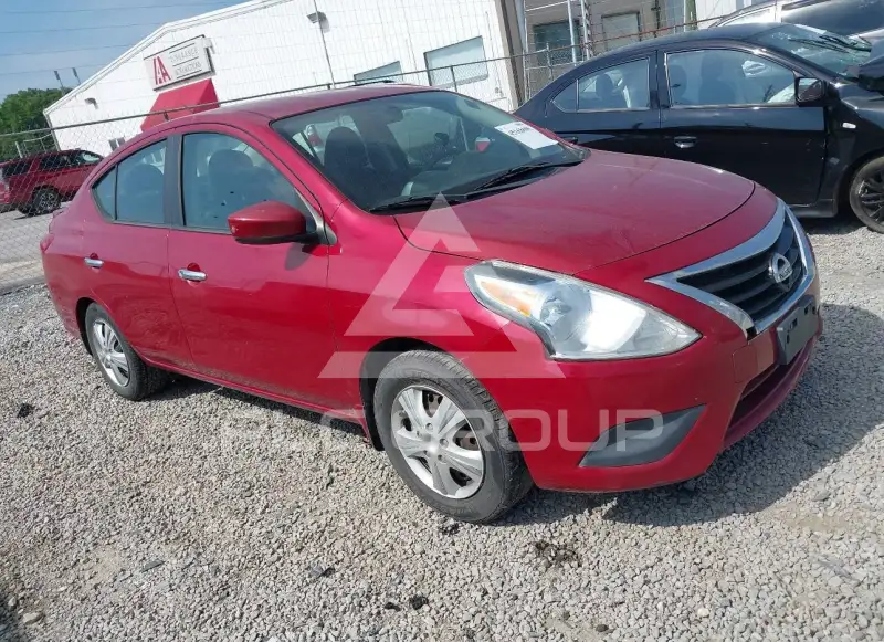 2015 Nissan VERSA фото