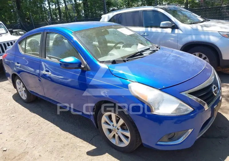 2015 Nissan VERSA фото