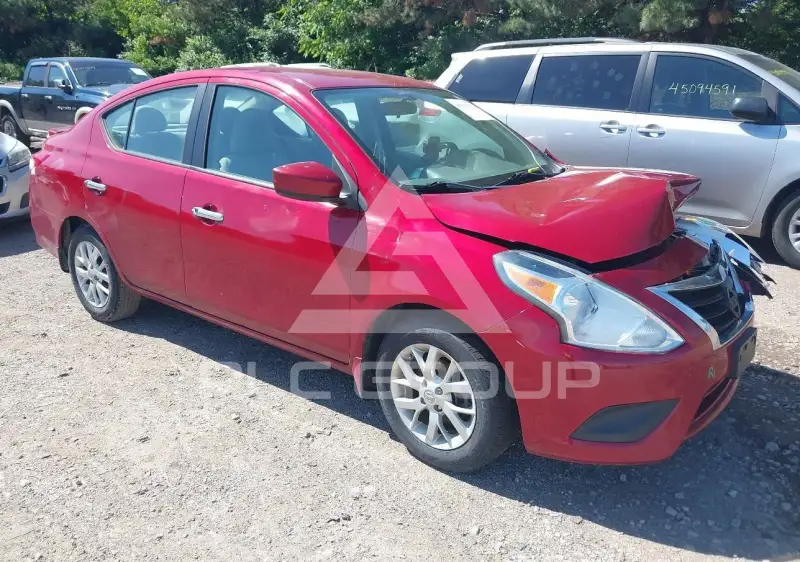 2015 Nissan VERSA фото