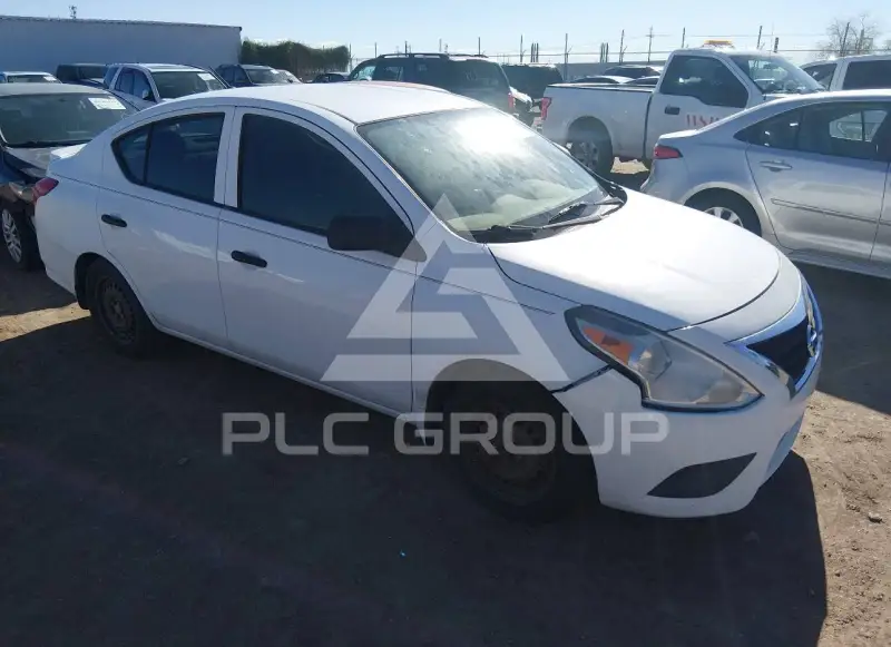2015 Nissan VERSA фото