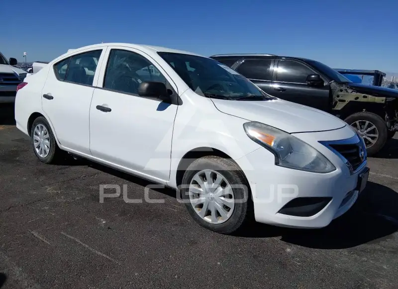 2015 Nissan VERSA photo