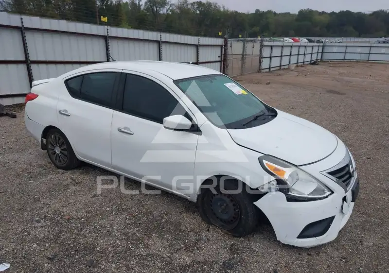 2015 Nissan VERSA фото