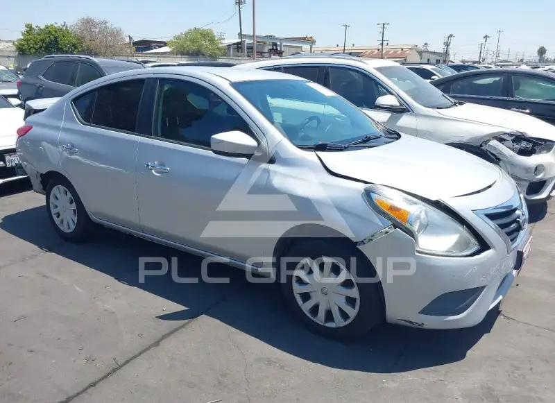 2015 Nissan VERSA photo