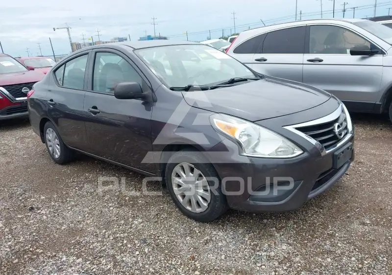 2015 Nissan VERSA фото