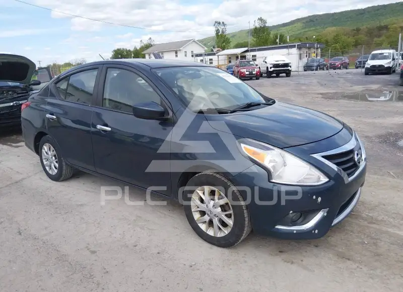 2015 Nissan VERSA фото