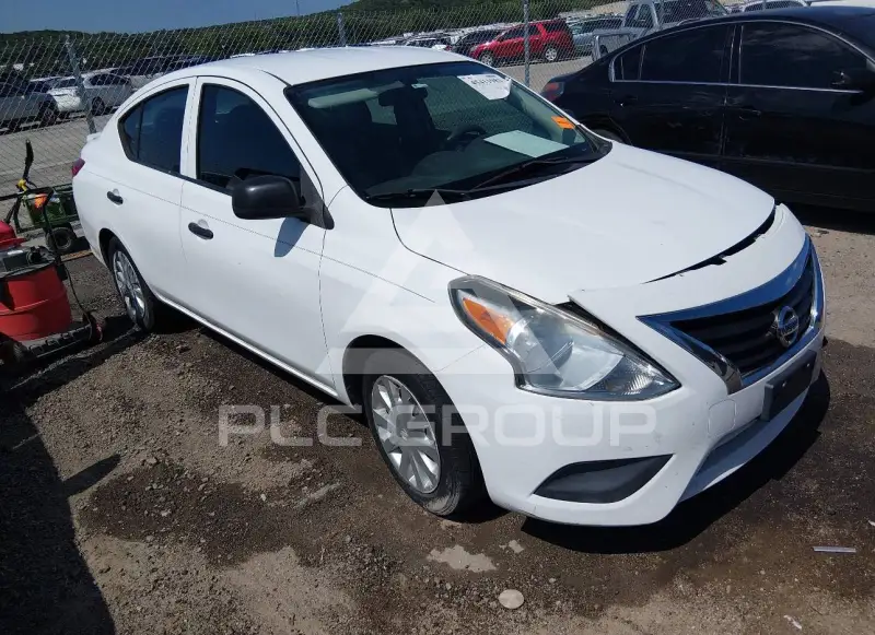 2015 Nissan VERSA фото
