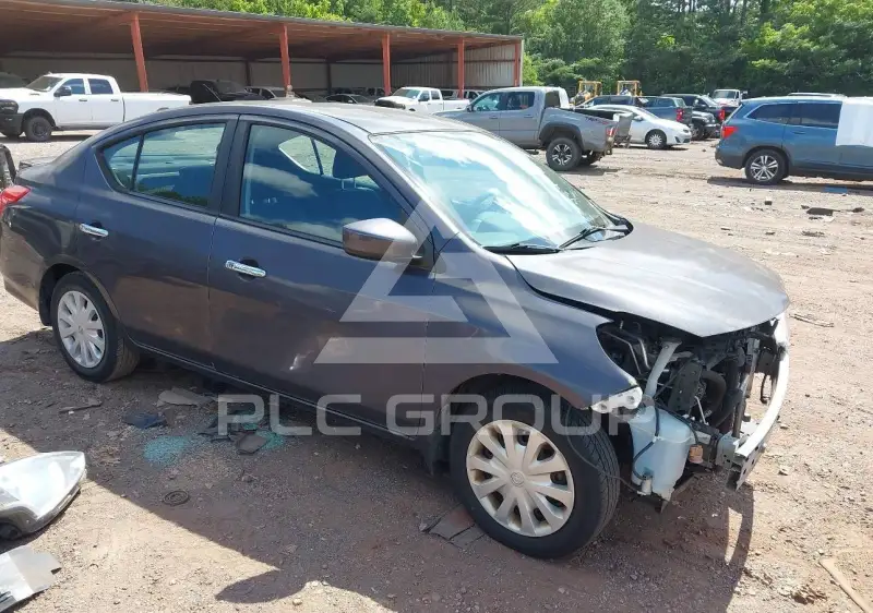 2015 Nissan VERSA фото