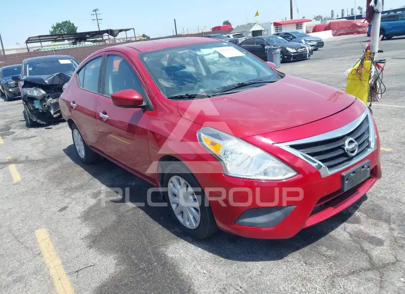 2015 Nissan VERSA фото