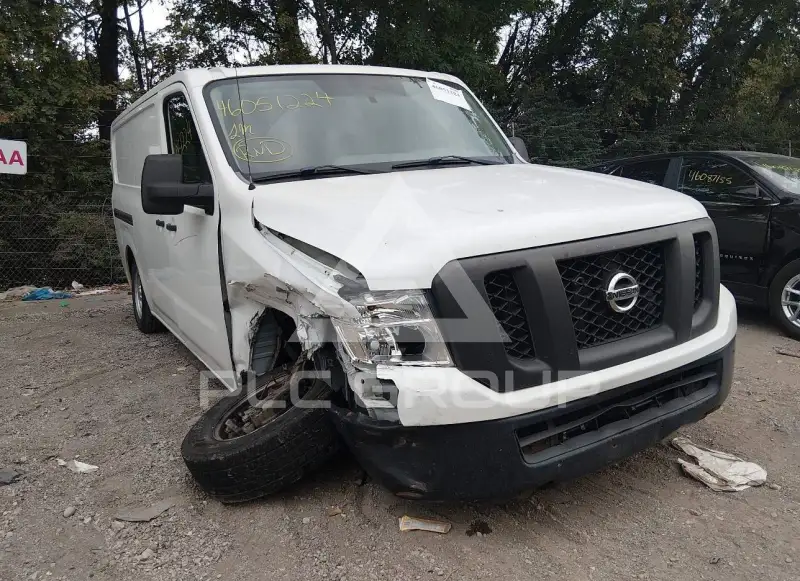 2015 Nissan NV 2500 photo