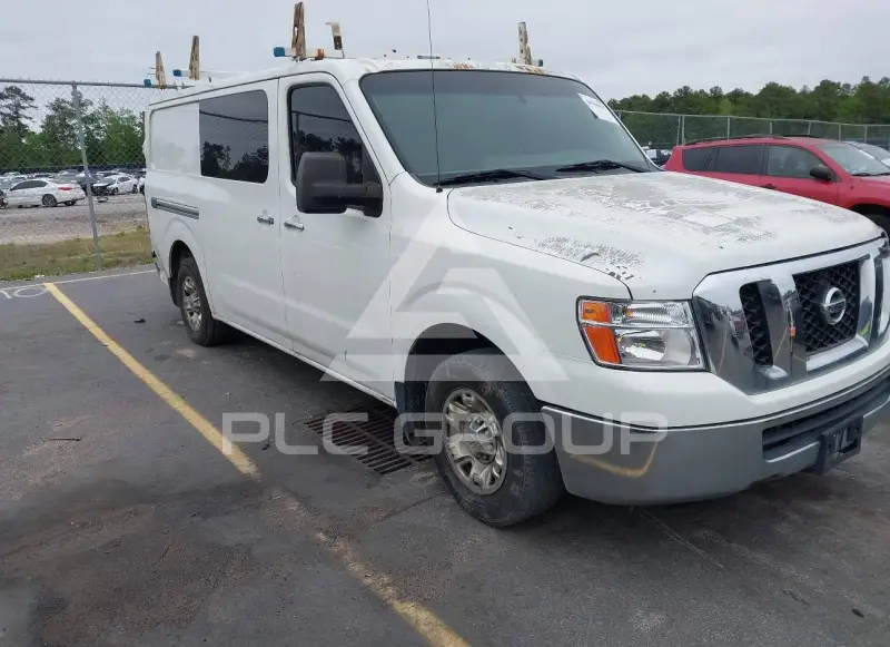 2015 Nissan NV 2500 фото