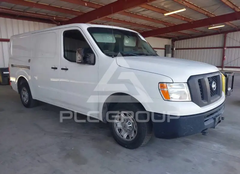 2015 Nissan NV 2500 фото