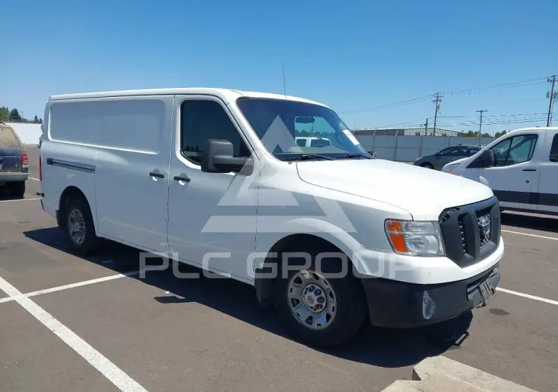 2015 Nissan NV 2500 photo