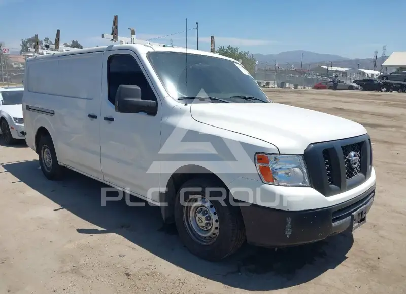 2015 Nissan NV 1500 photo