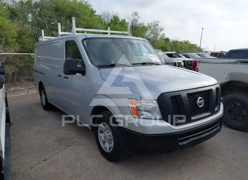 2015 Nissan NV 1500 фото