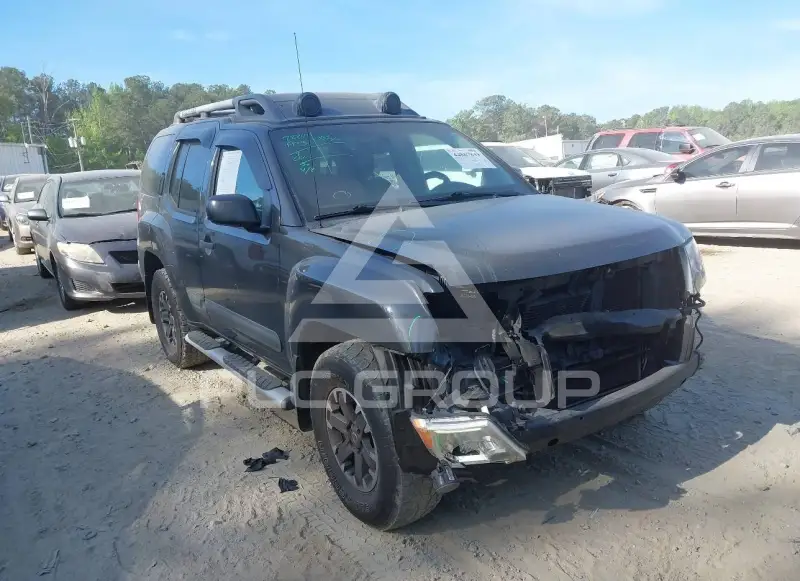 2015 Nissan XTERRA фото