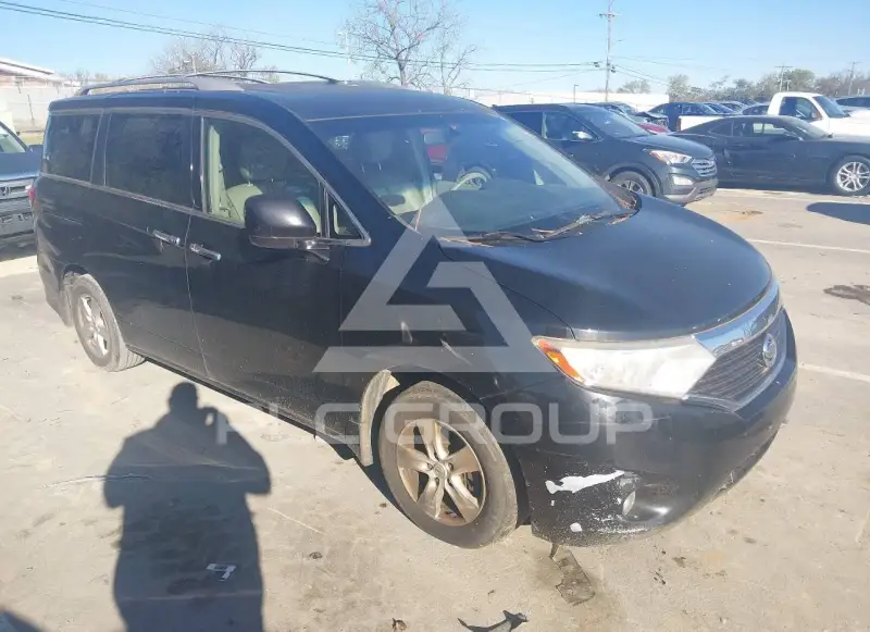 2015 Nissan QUEST photo