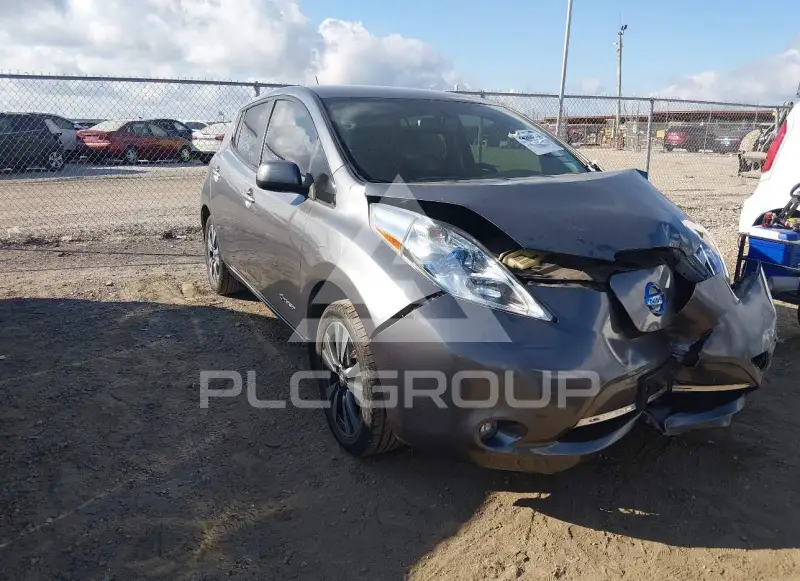 2015 Nissan LEAF photo