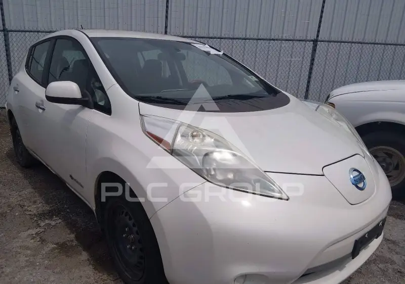 2015 Nissan LEAF фото