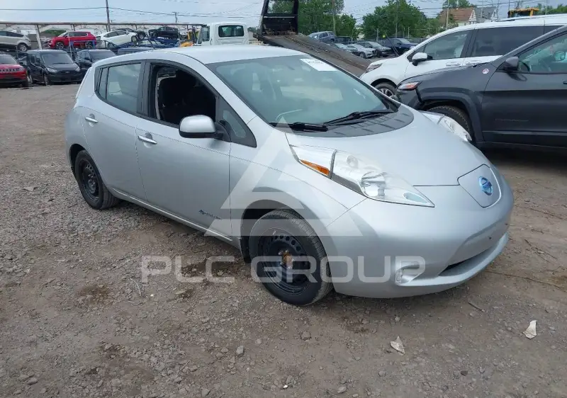 2015 Nissan LEAF фото