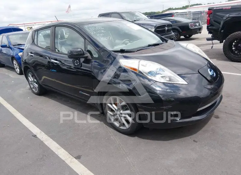 2015 Nissan LEAF photo
